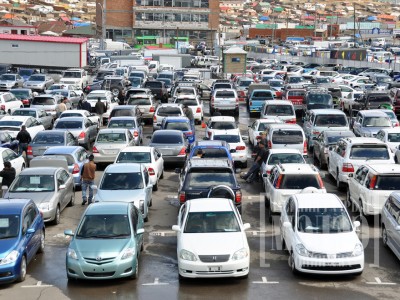 Монголчууд 2022 онд 700 сая ам.доллараар суудлын автомашин худалдан авчээ
