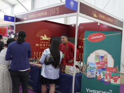 Талын монгол брэнд Монгол-Хятадын экспод шинэ бүтээгдэхүүнээ танилцуулж байна