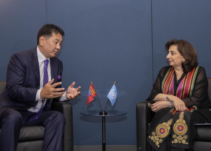 Монгол Улсын Ерөнхийлөгч У.Хүрэлсүх НҮБ-ын Эмэгтэйчүүдийн байгууллагын гүйцэтгэх захирал Сима Бахустай уулзлаа