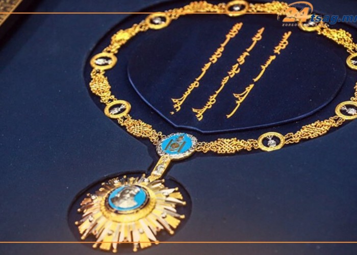 Шинжлэх ухааны гавьяат зүтгэлтэн, хуульч С.Нарангэрэл "Чингис хаан" одон хүртэнэ