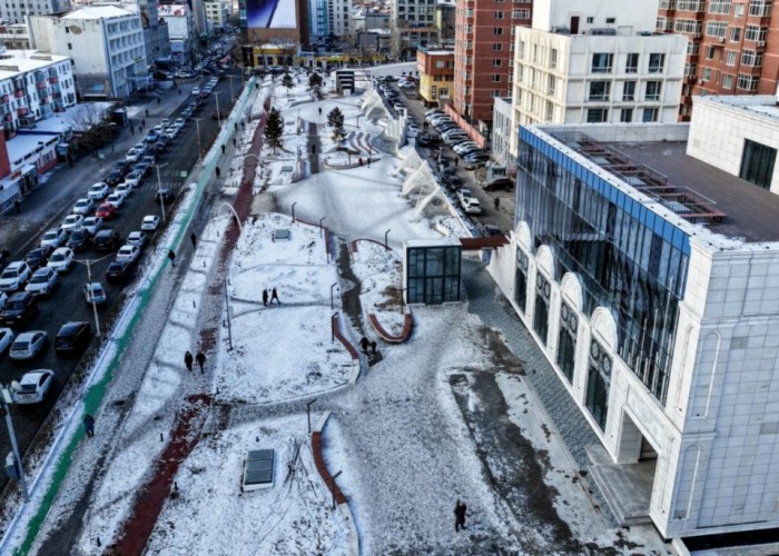 Урт цагааны зогсоол сар шинийн өдрүүдэд 08:00-00:00 цаг хүртэл нээлттэй