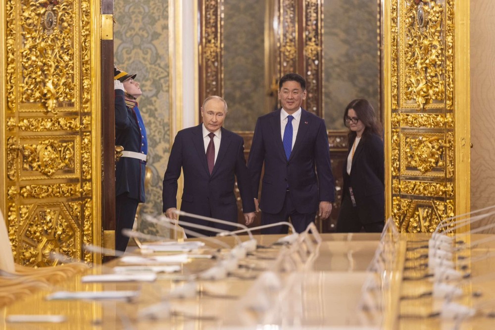 Ерөнхийлөгч У.Хүрэлсүх, ОХУ-ын Ерөнхийлөгч В.В.Путин нар албан ёсны уулзалт хийлээ