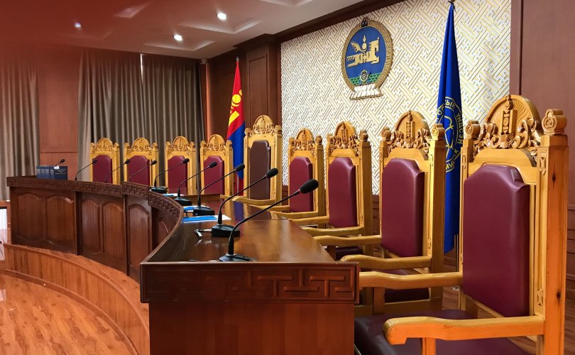 Лхавга гарагт Үндсэн хуулийн цэцийн их суудлын хуралдаан болно