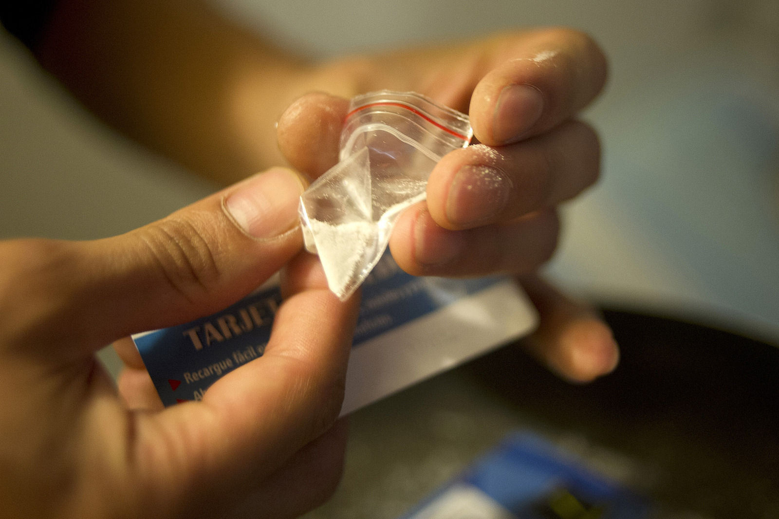 Хар тамхи хууль бусаар улсын хил нэвтрүүлсэн, хадгалсан хэргийг шүүхэд шилжүүллээ