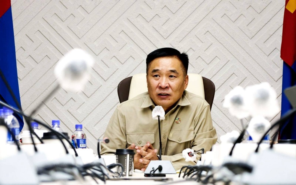 Байгаль орчны салбарын 28 нэр төрлийн тусгай болон энгийн зөвшөөрлийг цахимжуулна