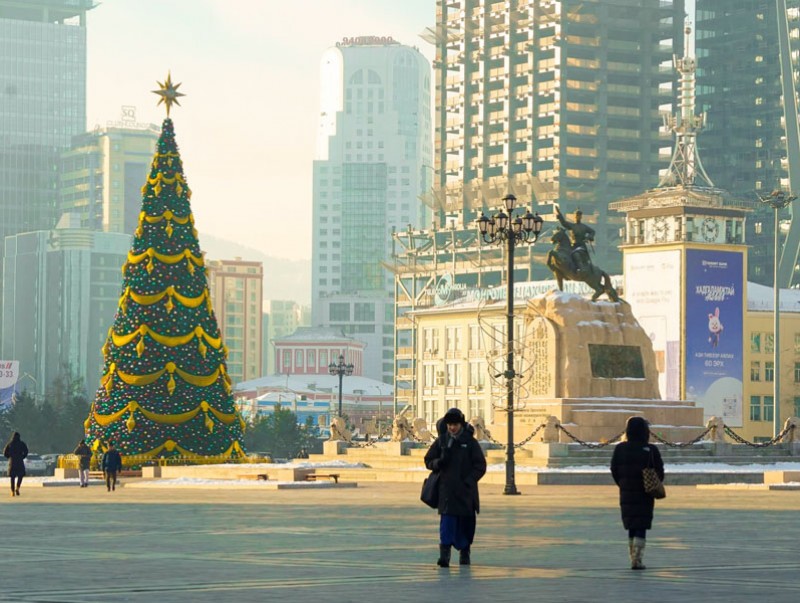 Төв талбайн сүлд модны гэрлийг өнөөдөр 19:00 цагт асаана