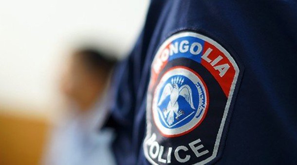 Цахимаар танилцсан эмэгтэйтэйгээ уулзахаар очоод дээрэмдүүлжээ