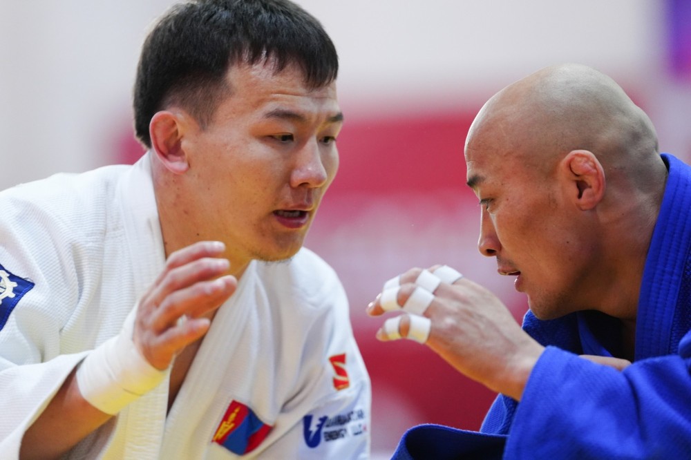 ОУХМ О.Уранбаяр МУГТ Ё.Басхүүг ялж шигшээ 16-д шалгарчээ