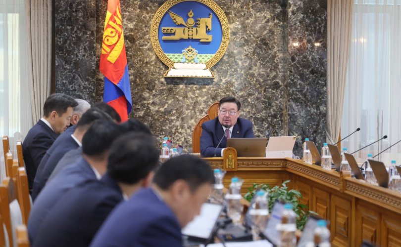 Засгийн газрын ээлжит хуралдаанаар дараах асуудлуудыг хэлэлцэж байна