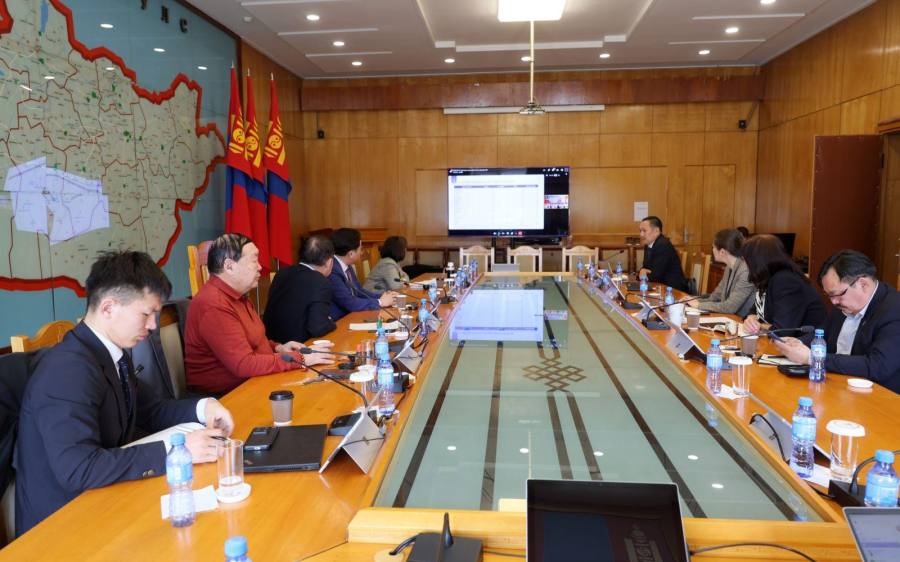 “"Монгол хүн баялгийнхаа эзэн” санал асуулгын Зөвлөлдөх зөвлөлийн ээлжит хурал боллоо