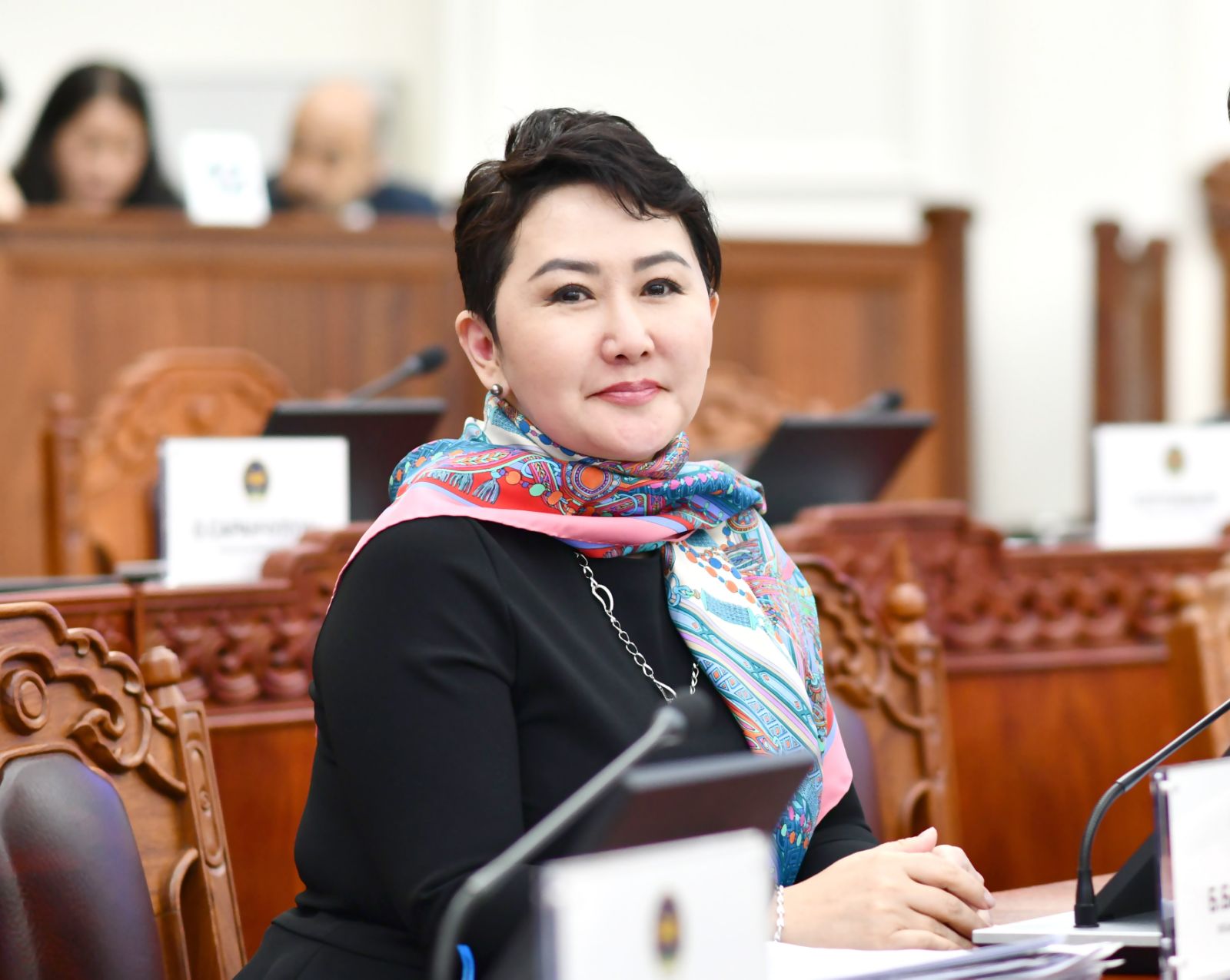 Гадаад харилцааны сайд Б.Батцэцэг өнгөрсөн хугацаанд яг юу хийв?