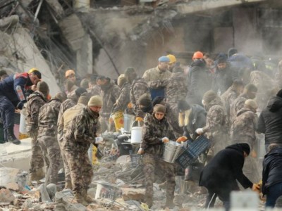 Турк, Сирийн газар хөдлөлтөд амиа алдагсдын тоо 7800 давлаа