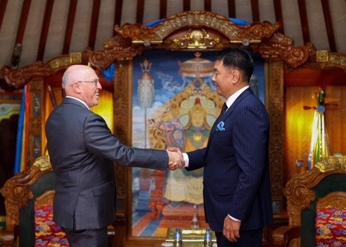 Монгол Улсын Ерөнхийлөгч У.Хүрэлсүх АНУ-аас Монгол Улсад суугаа Элчин сайд Майкл Клеческиг хүлээн авч уулзав