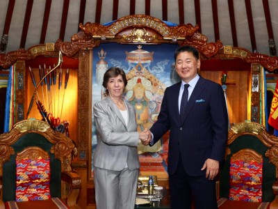Монгол Улсын Ерөнхийлөгч У.Хүрэлсүхэд Бүгд Найрамдах Франц Улсын Гадаад болон Европын хэргийн сайд бараалхав