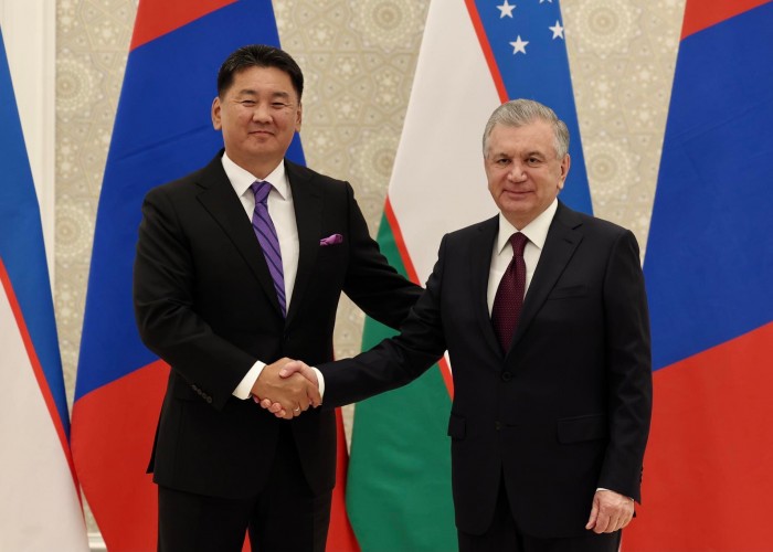 Монгол Улсын Ерөнхийлөгч У.Хүрэлсүх Бүгд Найрамдах Узбекистан Улсын Ерөнхийлөгч Ш.Мирзиёев-тэй уулзав