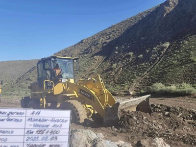 Манхан-Булган улсын чанартай замыг цэвэрлэж байна