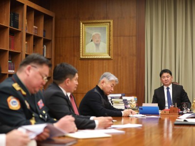 Монгол Улсын Ерөнхийлөгч У.Хүрэлсүх Засгийн газар, хууль хүчний байгууллагын удирдлагуудыг дуудаж уулзав
