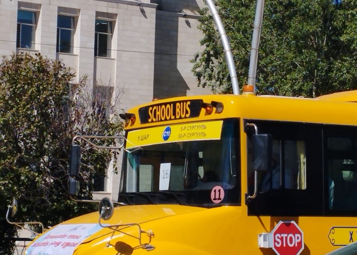Б.Амартүвшин: Нийслэлийн хэмжээнд нийт 288 сургуулийн автобус явна