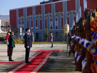 Монгол Улсын Ерөнхийлөгч У.Хүрэлсүх Зэвсэгт хүчний удирдах бүрэлдэхүүний цугларалтад оролцов