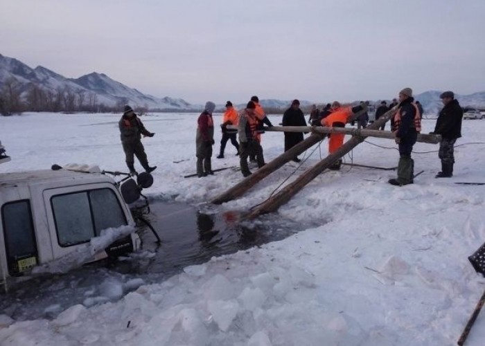 ОБЕГ: Цаг хожихын тулд мөсөн дээр тээвэр хийж, зорчихгүй байхыг анхааруулъя
