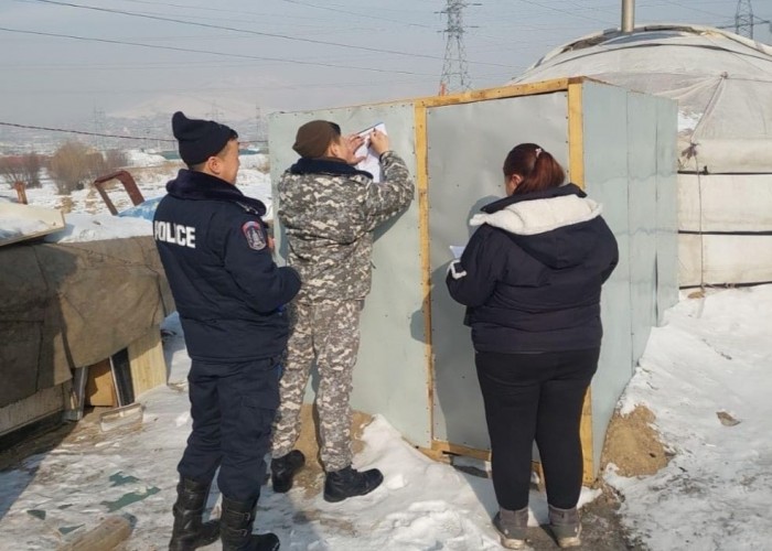 Үерийн эрсдэлтэй бүсэд суурьшсан айл өрхүүдэд мэдэгдэл хүргүүллээ