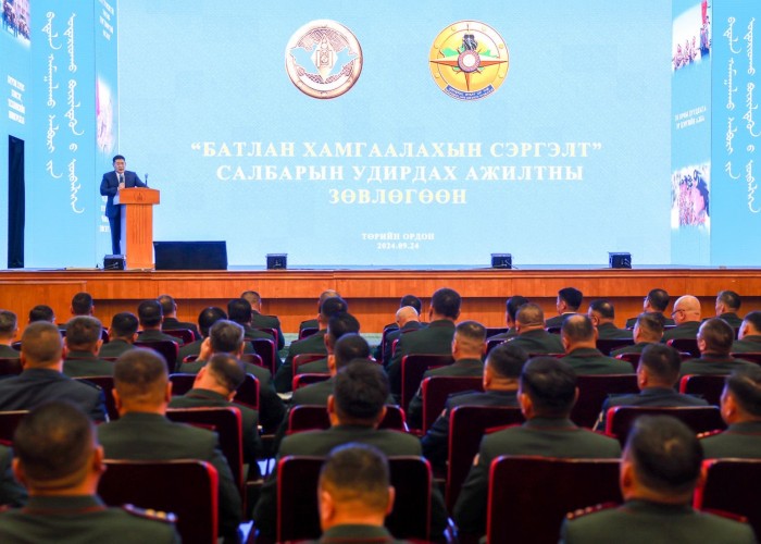 Ерөнхий сайд Л.Оюун-Эрдэнэ: Зэвсэгт хүчин, батлан хамгаалахын салбарт хүний эрхийг дээдлэхэд анхаарч ажиллаарай