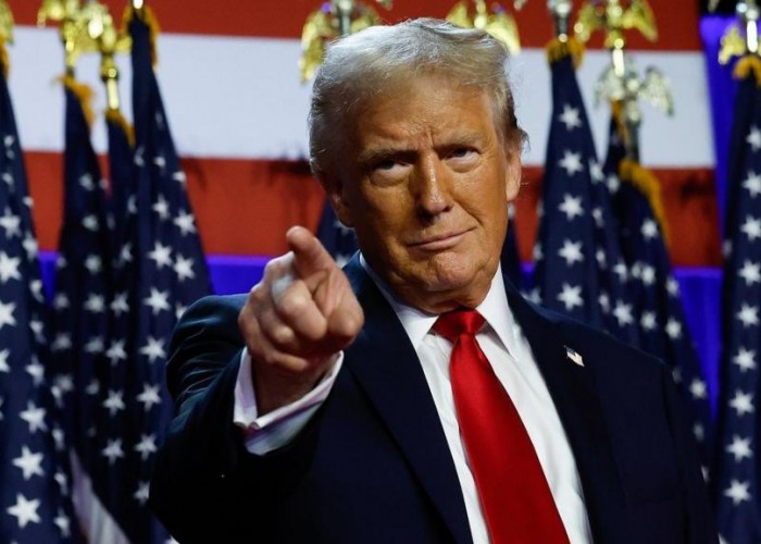 Дональд Трамп эргэн ирлээ