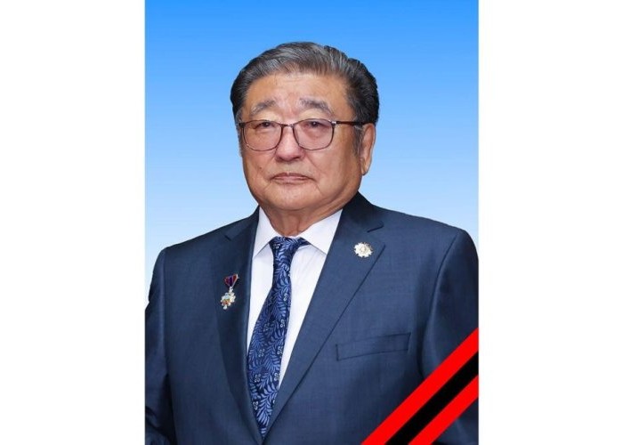 Монгол Улсын анхны Ерөнхийлөгч П.Очирбат агсныг сүүлчийн замд нь үдэж байна