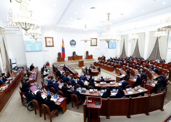 УИХ-ын дэд даргаар Ж.Бат-Эрдэнийг сонгож, Х.Ганхуяг Шадар сайдаар томилогдлоо