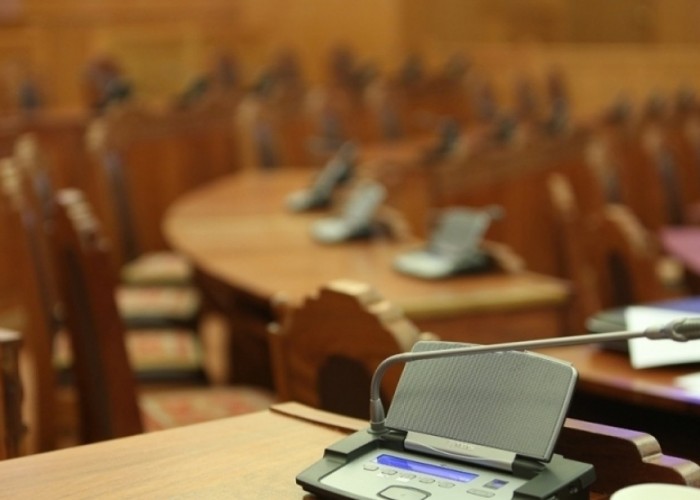 Нийтээр тэмдэглэх баяр амралтын өдөр таарвал ажлын өдөрт шилжүүлэх эсэхийг УИХ пүрэв гарагт хэлэлцэнэ