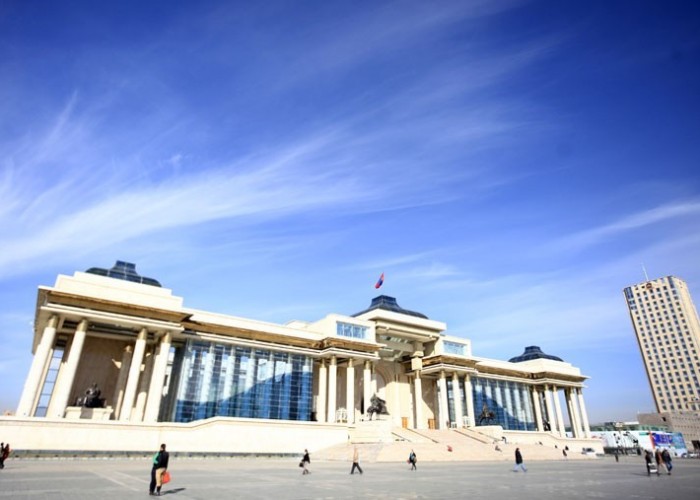 2025 онд: УИХ-ын даргаар Н.Учрал сонгогдож, Г.Занданшатар 34 дахь Ерөнхий сайд боллоо