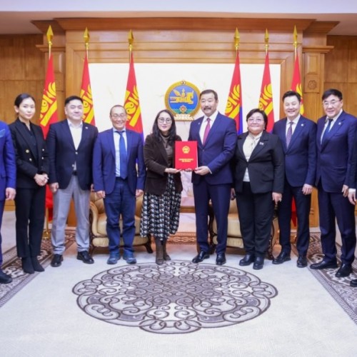 Хувь хүний орлогын албан татварын тухай хуульд өөрчлөлт оруулах тухай хуулийн төслийг өргөн мэдүүллээ