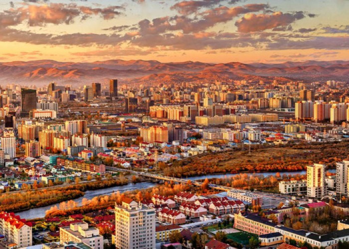 Өнөөдөр ихэнх нутгаар цаг агаар тогтуун, дулаан байна