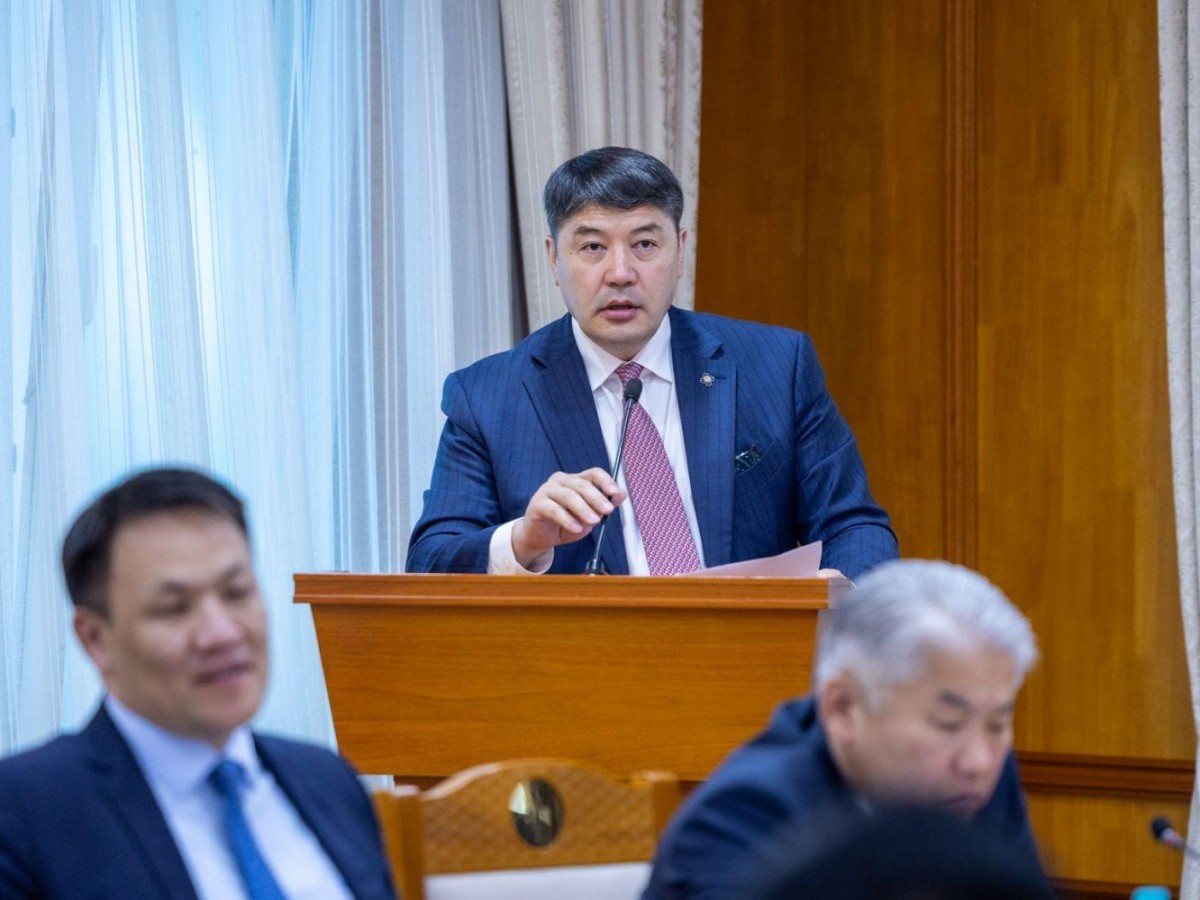 Гэр бүлийг дэмжих анхдагч хуулийн төслийг УИХ-д өргөн мэдүүлэхээр тогтлоо